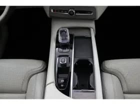 Volvo XC90 thumbnail 32
