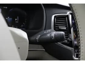 Volvo XC90 thumbnail 37