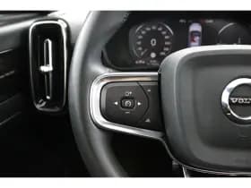 Volvo XC40 thumbnail 16