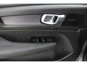 Volvo XC40 thumbnail 23