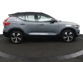 Volvo XC40 thumbnail 5