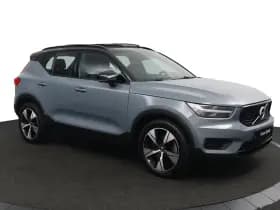 Volvo XC40 thumbnail 6