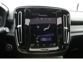 Volvo XC40 thumbnail 10