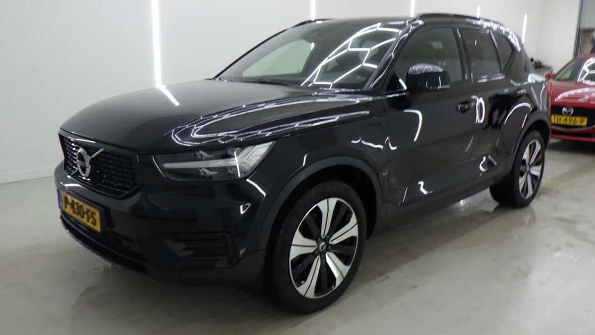 Volvo XC40 — foto 1