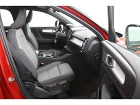 Volvo XC40 thumbnail 18