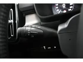 Volvo XC40 thumbnail 25