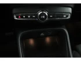 Volvo XC40 thumbnail 38
