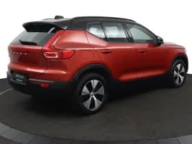 Volvo XC40 thumbnail 6