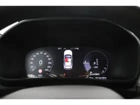 Volvo XC40 thumbnail 10