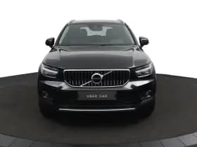 Volvo XC40 thumbnail 2