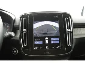 Volvo XC40 thumbnail 11