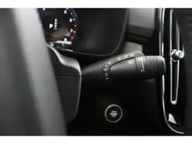 Volvo XC40 thumbnail 25