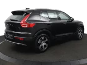 Volvo XC40 thumbnail 5