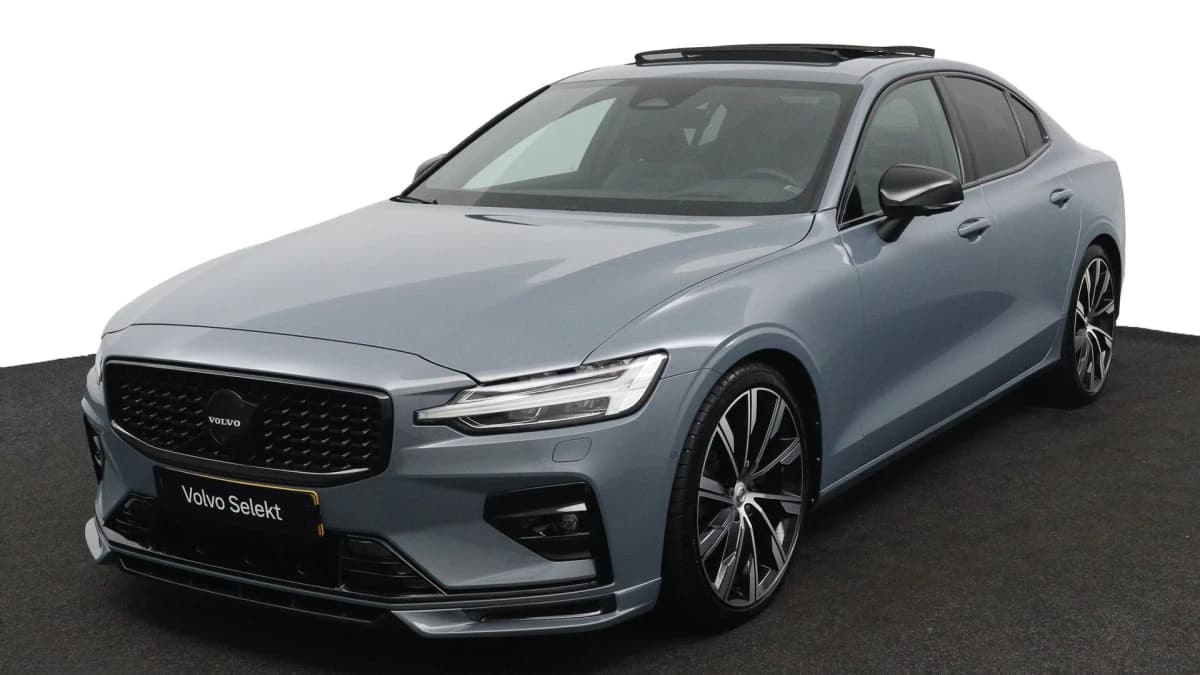 Volvo S60 — foto 1