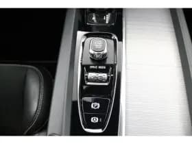 Volvo XC60 thumbnail 30