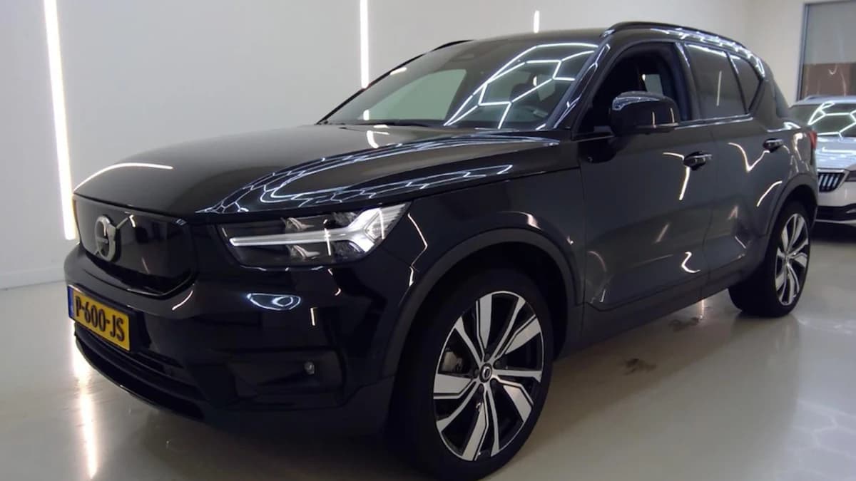 Volvo XC40 — foto 1