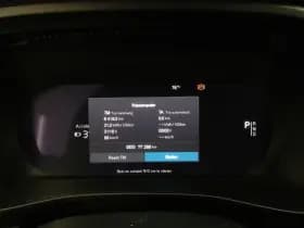 Volvo XC40 thumbnail 4
