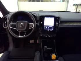 Volvo XC40 thumbnail 6