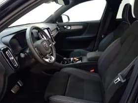 Volvo XC40 thumbnail 7