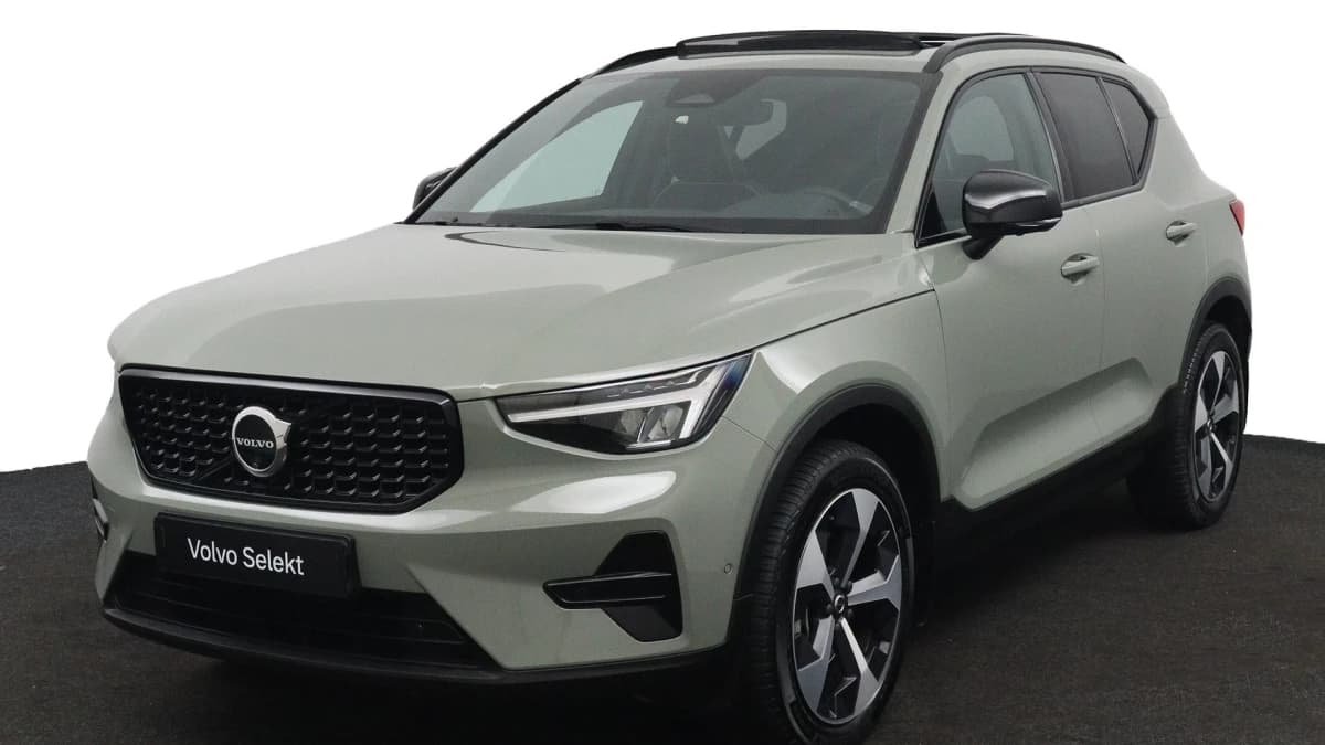Volvo XC40 — foto 1