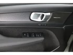 Volvo XC40 thumbnail 27