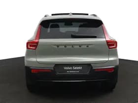 Volvo XC40 thumbnail 40