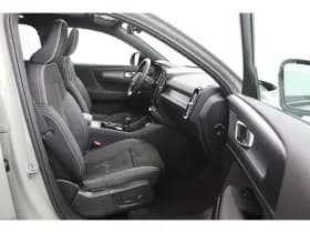 Volvo XC40 thumbnail 7