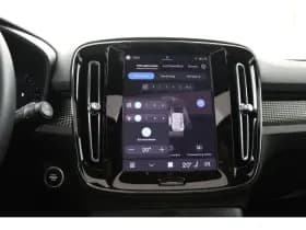 Volvo XC40 thumbnail 9