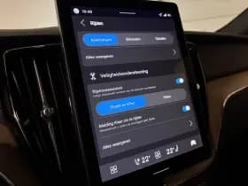 Volvo XC60 thumbnail 35