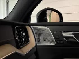 Volvo XC60 thumbnail 45