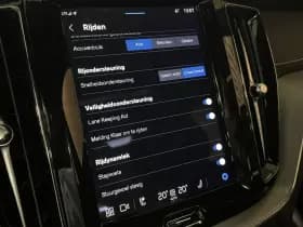Volvo XC60 thumbnail 21