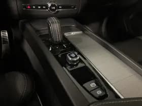 Volvo XC60 thumbnail 30