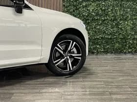 Volvo XC60 thumbnail 4