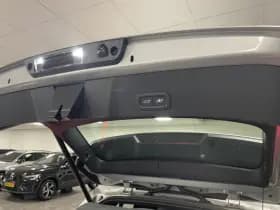 Volvo EX40 thumbnail 10