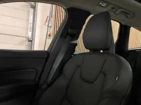 Volvo XC60 thumbnail 40