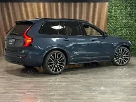 Volvo XC90 thumbnail 3