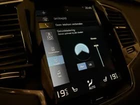 Volvo XC90 thumbnail 37