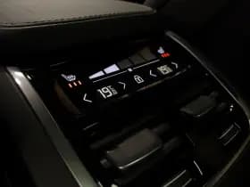 Volvo XC90 thumbnail 18