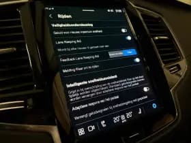 Volvo XC90 thumbnail 33