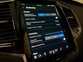 Volvo XC90 thumbnail 38
