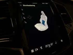 Volvo XC90 thumbnail 42