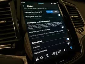 Volvo XC90 thumbnail 32