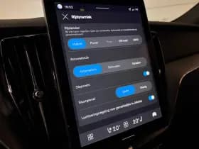 Volvo XC60 thumbnail 30