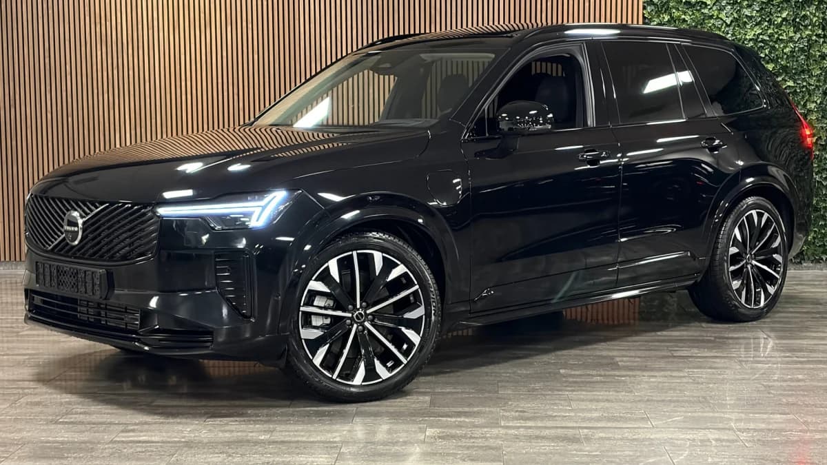 Volvo XC90 — foto 1
