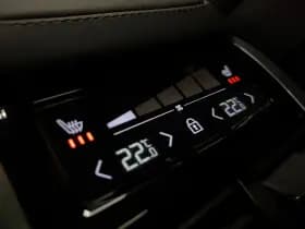 Volvo XC90 thumbnail 17
