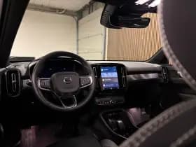 Volvo EX40 thumbnail 16