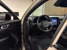 Volvo EX40 thumbnail 17