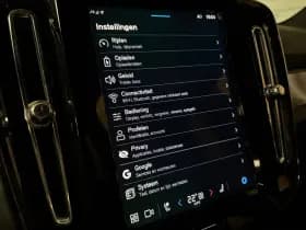 Volvo EX40 thumbnail 23
