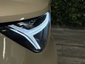 Volvo EX40 thumbnail 40