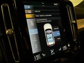 Volvo XC40 thumbnail 27